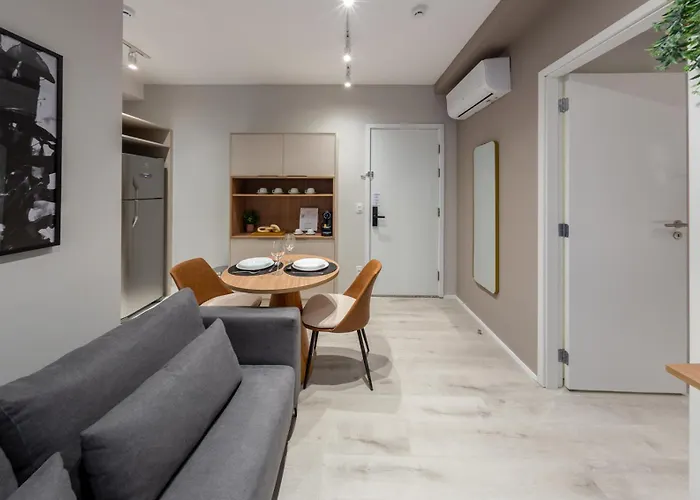 Charlie Contemporaneo Jardins Essential